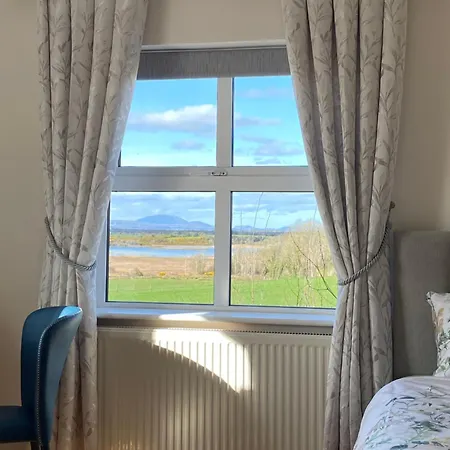 Bed and Breakfast Lough Carra House 3*